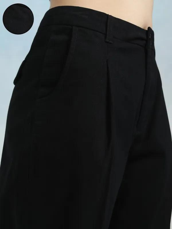 Tokyo Talkies Women Black Solid Regular Fit Casual Trouser