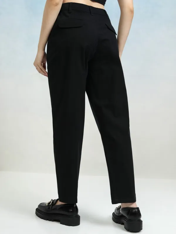 Tokyo Talkies Women Black Solid Regular Fit Casual Trouser