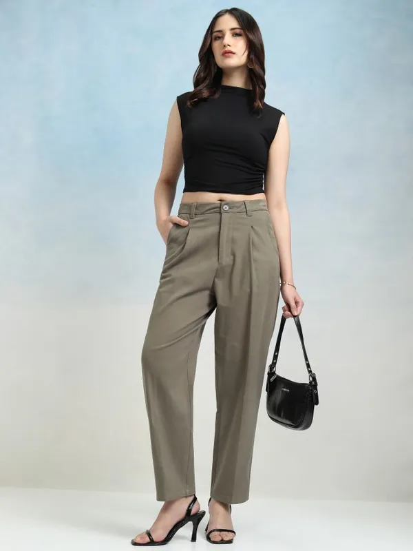 Tokyo Talkies Women Olive Solid Regular Fit Casual Trouser