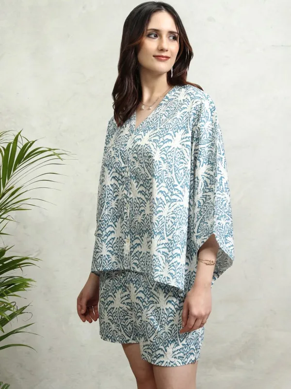 Tokyo Talkies Women Blue Printed Regular Top