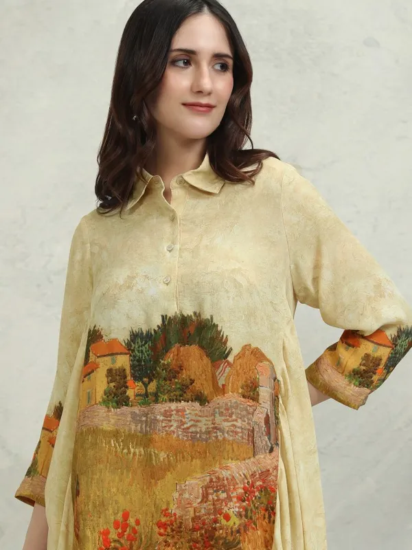 Vishudh Women Cream Printed Top