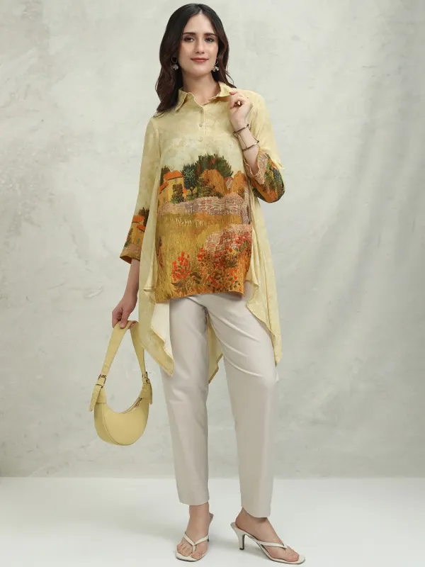 Vishudh Women Cream Printed Top