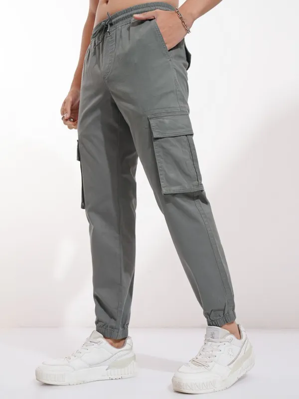 Highlander Men Grey Slim Fit Solid Joggers