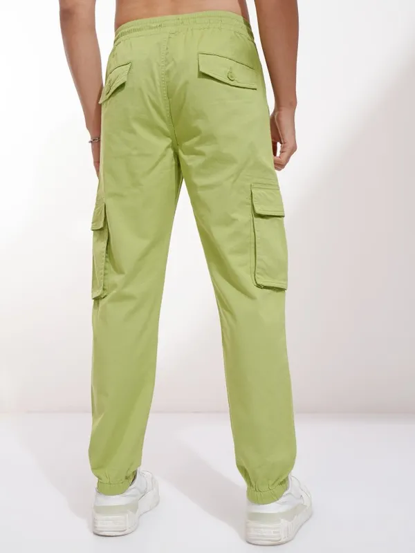 Highlander Men Green Slim Fit Solid Joggers