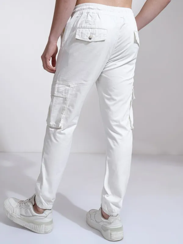 Highlander Men White Slim Fit Solid Joggers