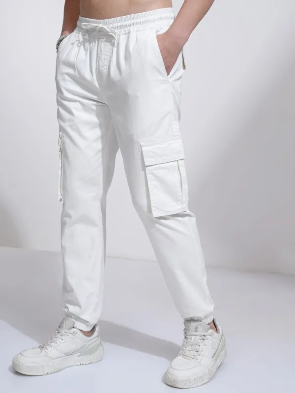 Highlander Men White Slim Fit Solid Joggers