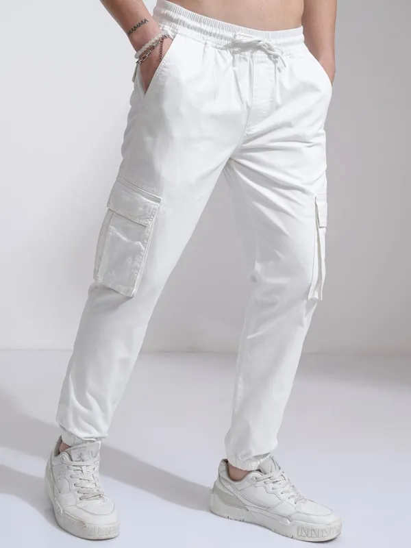 Highlander Men White Slim Fit Solid Joggers