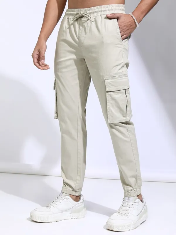 Highlander Men Pink Slim Fit Solid Joggers