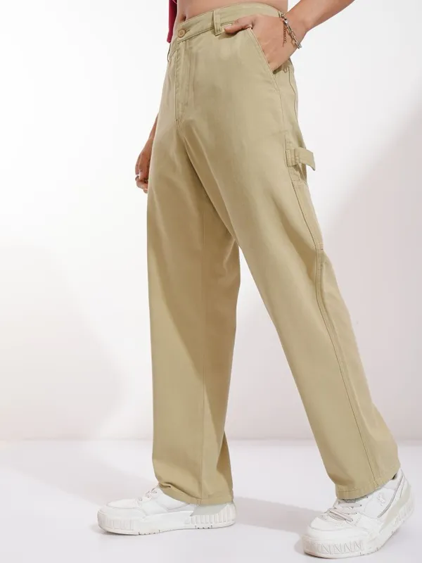 Highlander Men Beige Straight Fit Solid Cargos