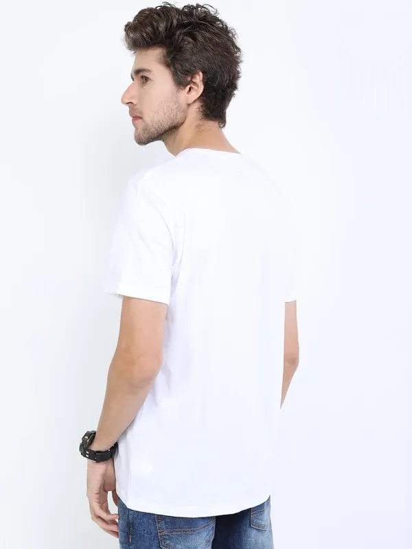 Highlander Men White Printed Round Neck Slim Fit T-Shirt