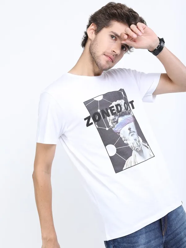 Highlander Men White Printed Round Neck Slim Fit T-Shirt