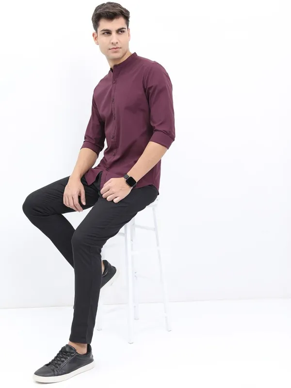 Ketch Men Purple Solid Slim Fit Casual Shirt