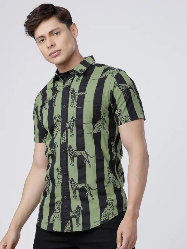 Locomotive Men Olive Printed Slim Fit Casual Shirt