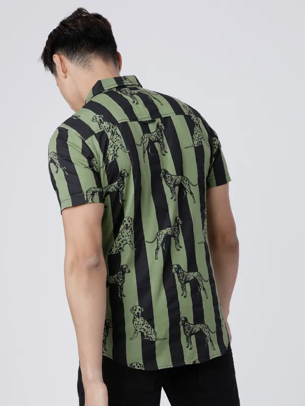 Locomotive Men Olive Printed Slim Fit Casual Shirt