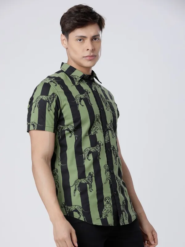 Locomotive Men Olive Printed Slim Fit Casual Shirt
