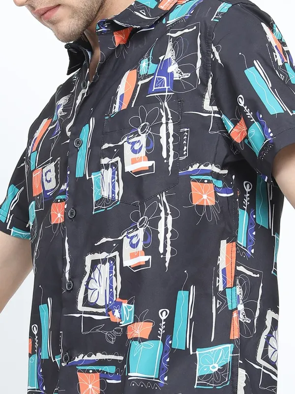 Highlander Men Multi Printed Slim Fit Casual Shirt