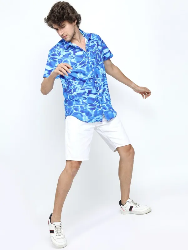 Locomotive Men Blue Printed Slim Fit Casual Shirt