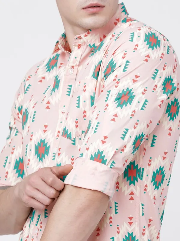 Locomotive Men Coral Printed Slim Fit Casual Shirt
