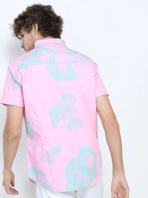 Locomotive Men Pink Printed Slim Fit Casual Shirt