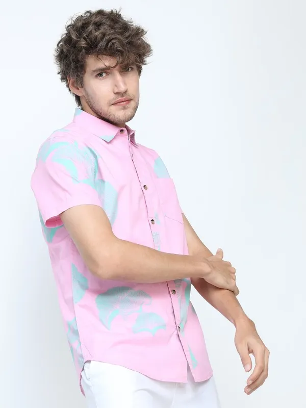 Locomotive Men Pink Printed Slim Fit Casual Shirt