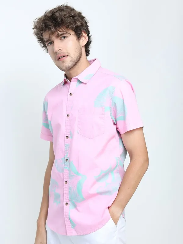 Locomotive Men Pink Printed Slim Fit Casual Shirt
