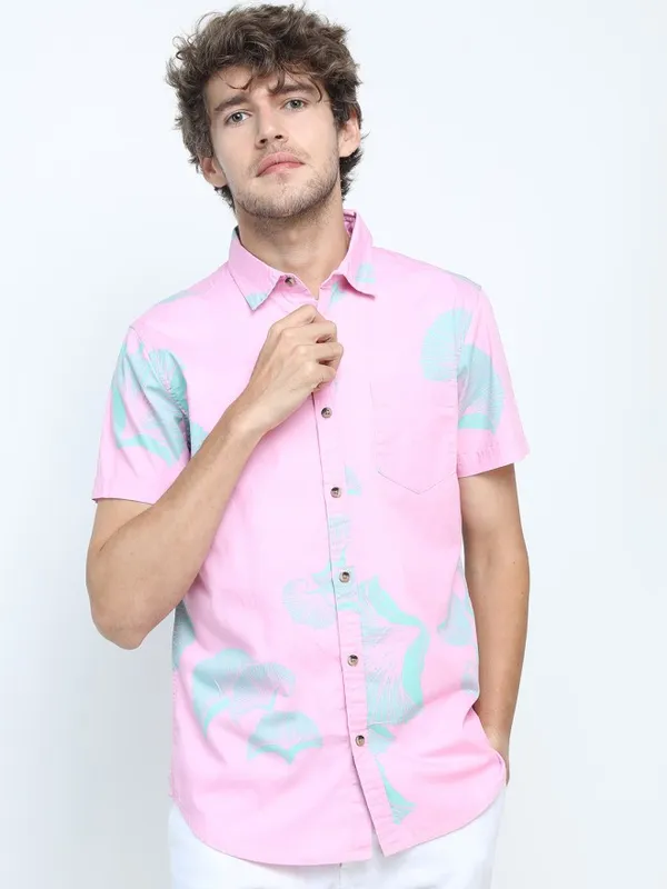 Locomotive Men Pink Printed Slim Fit Casual Shirt