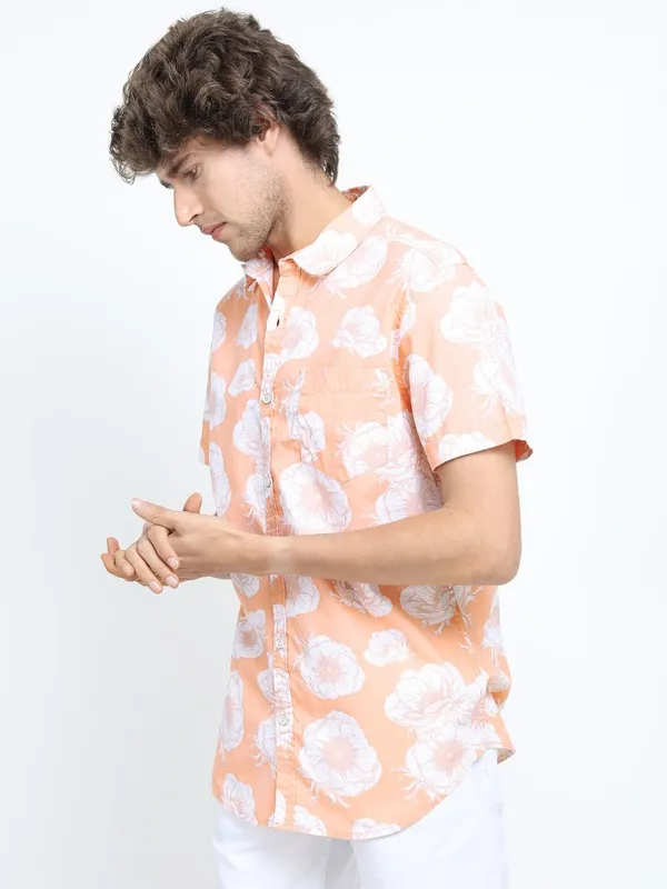 Locomotive Men Coral Printed Slim Fit Casual Shirt