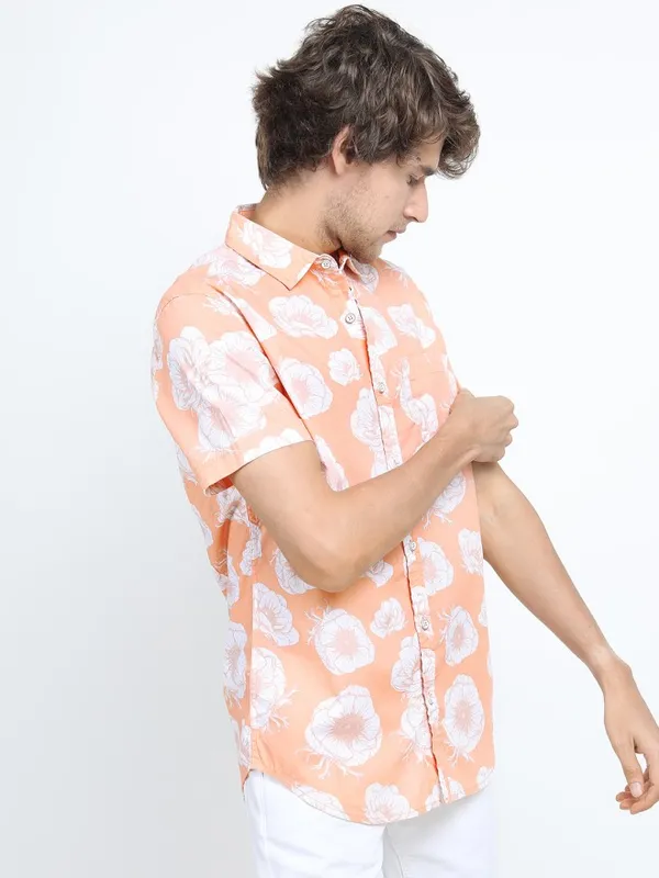 Locomotive Men Coral Printed Slim Fit Casual Shirt
