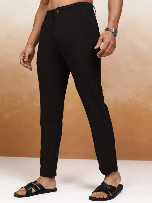 Highlander Men Black Slim Fit Solid Casual Trouser
