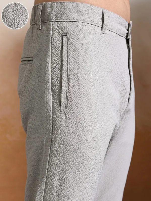 Highlander Men Grey Slim Fit Solid Casual Trouser