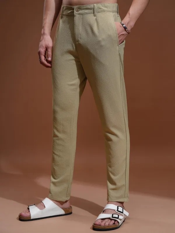 Highlander Men Brown Slim Fit Solid Chinos