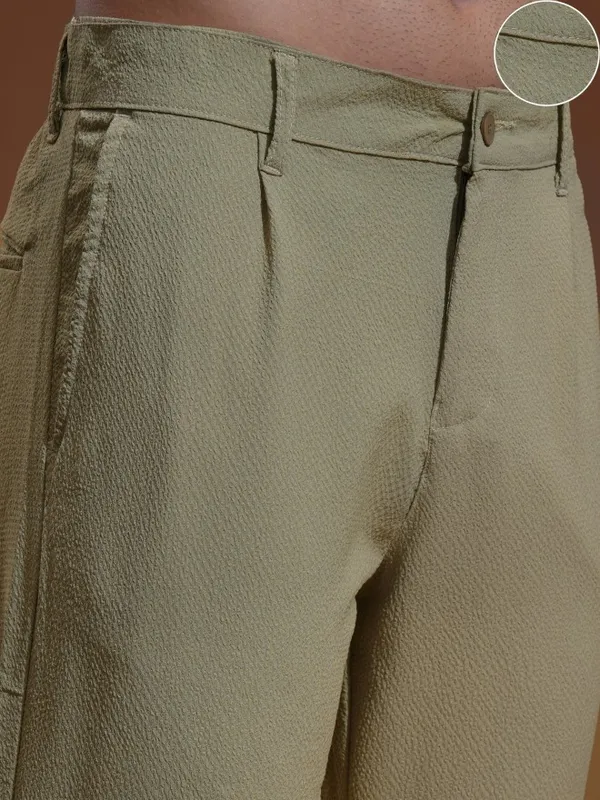 Highlander Men Brown Slim Fit Solid Chinos
