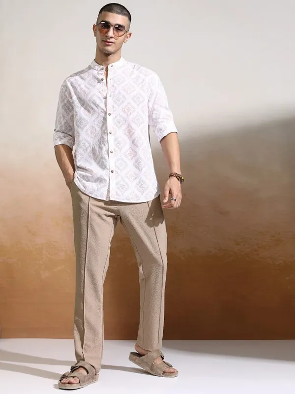 Highlander Men White Slim Fit Textured Casual Trouser