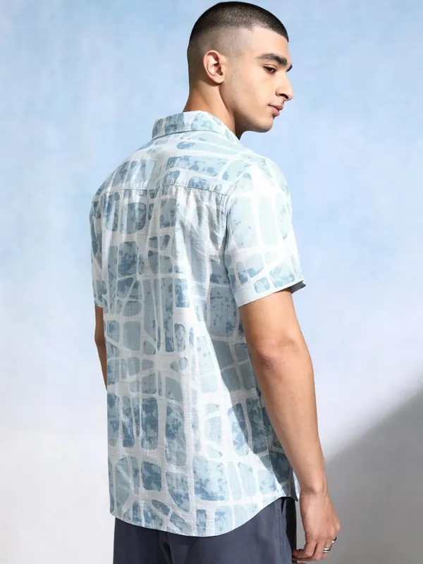 Highlander Men Blue Printed Regular Fit Casual Shirt