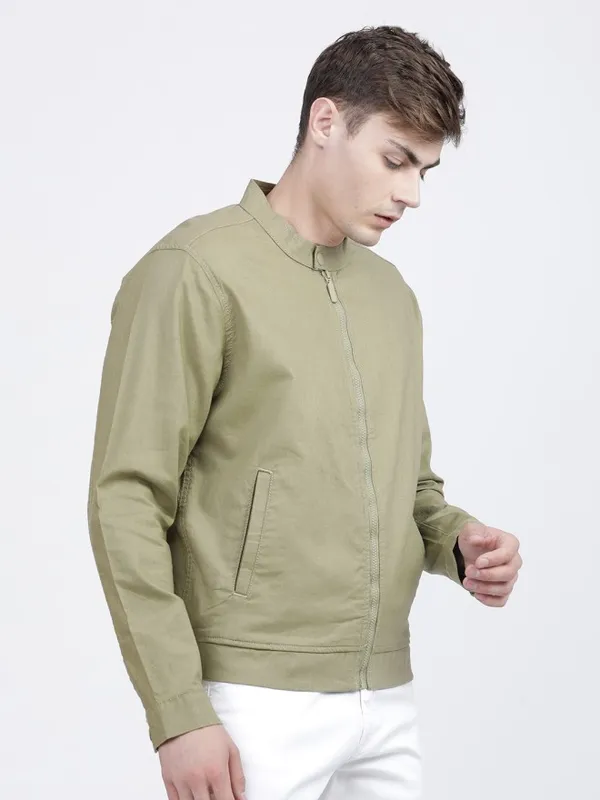 Highlander Men Olive Solid Bomber Jacket