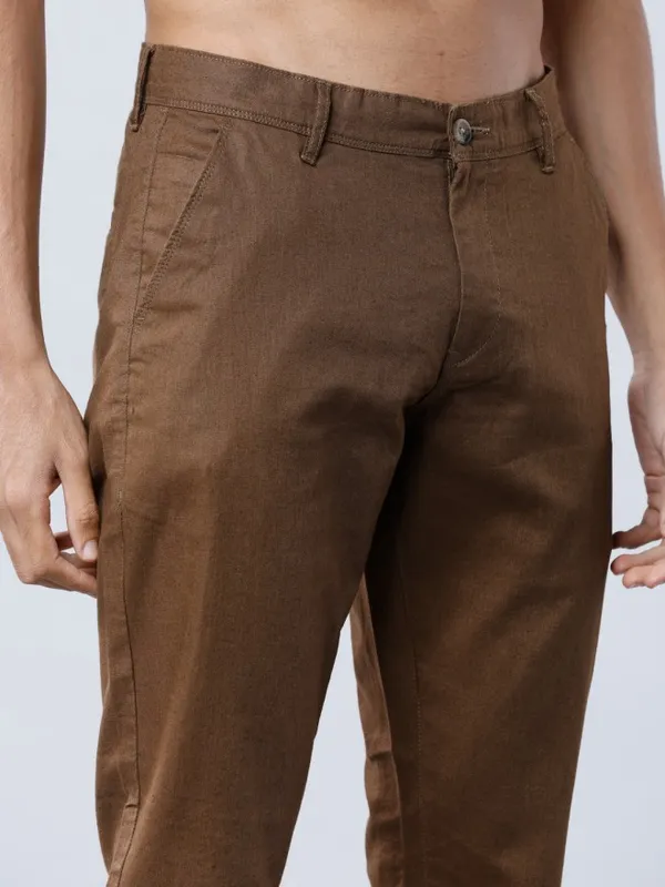 Highlander Men Brown Slim Fit Solid Chinos