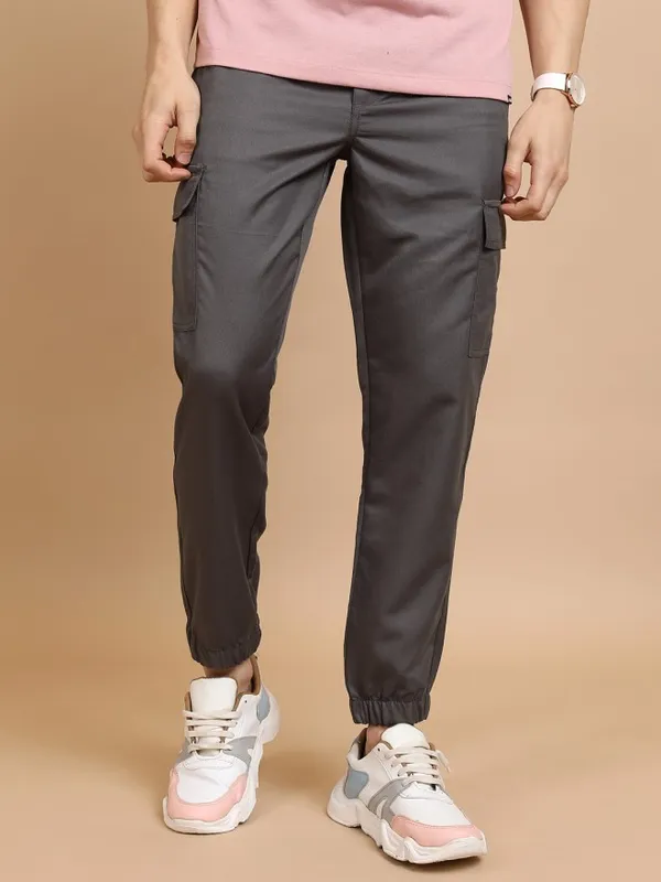 Highlander Men Olive Regular Fit Solid Joggers