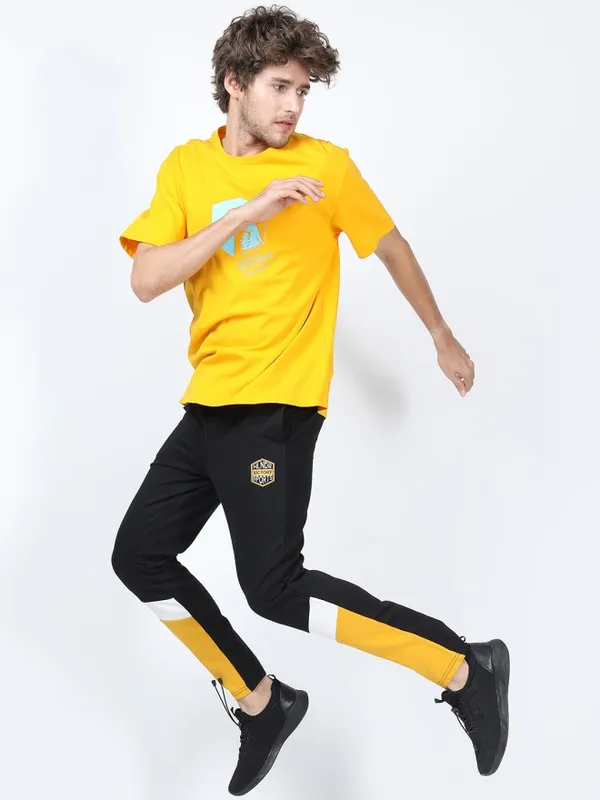 Men Slim Fit Track Pant