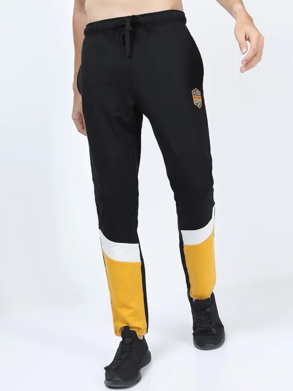 Men Slim Fit Track Pant