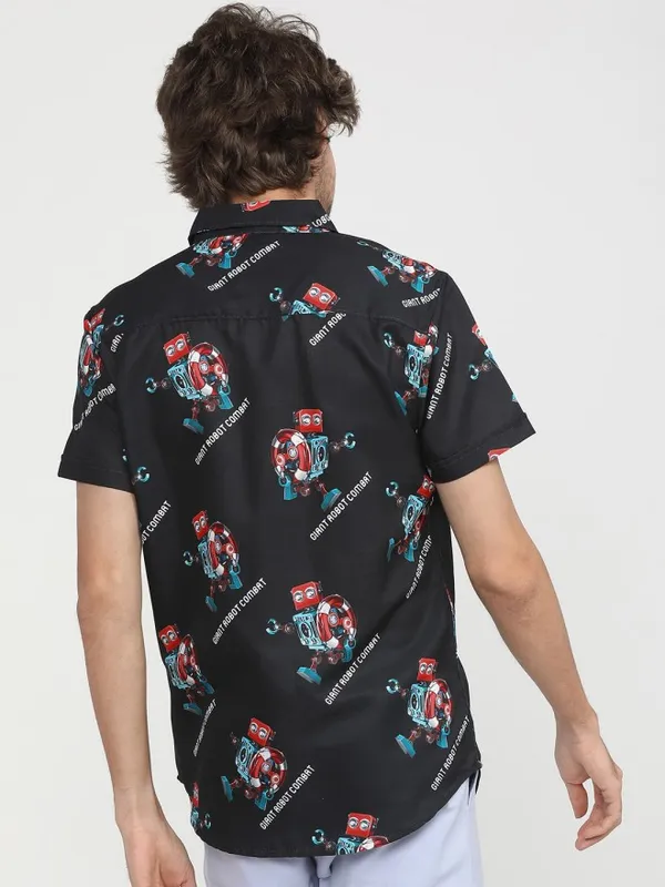 Highlander Men Black Printed Slim Fit Casual Shirt