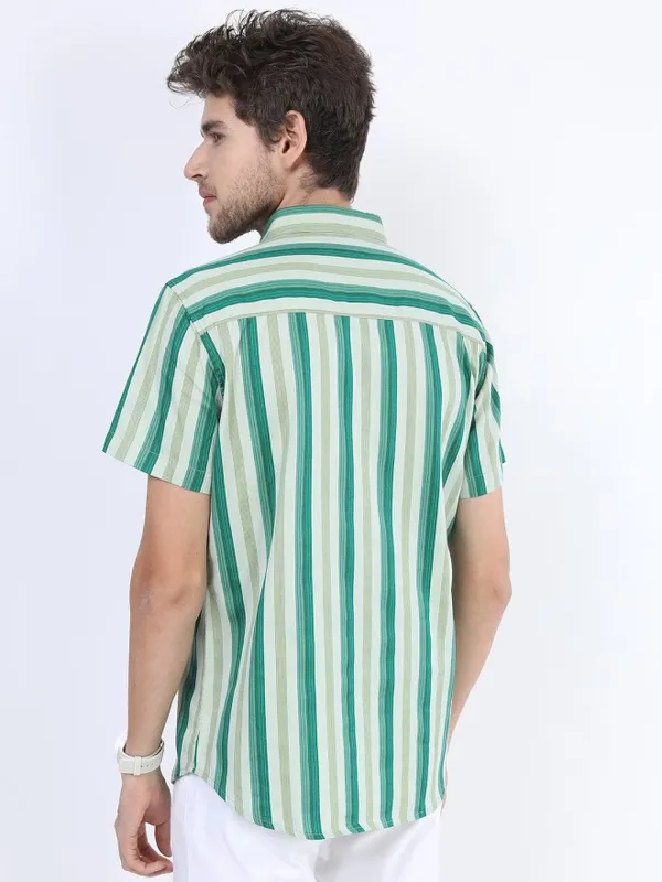Highlander Men Green Striped Slim fit Casual Shirt