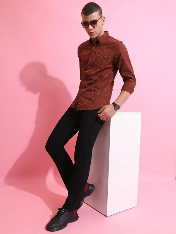 Men Slim Fit Casual Shirt