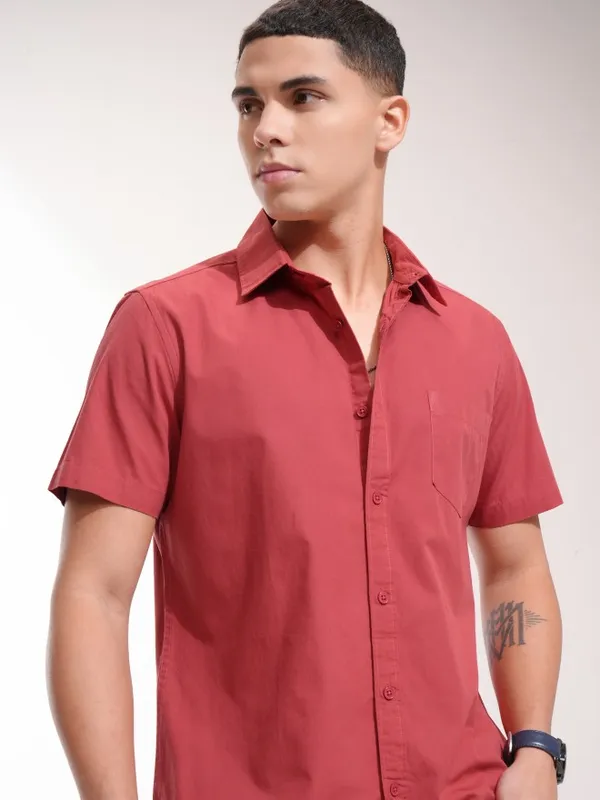 Ketch Men Red Solid Slim Fit Casual Shirt