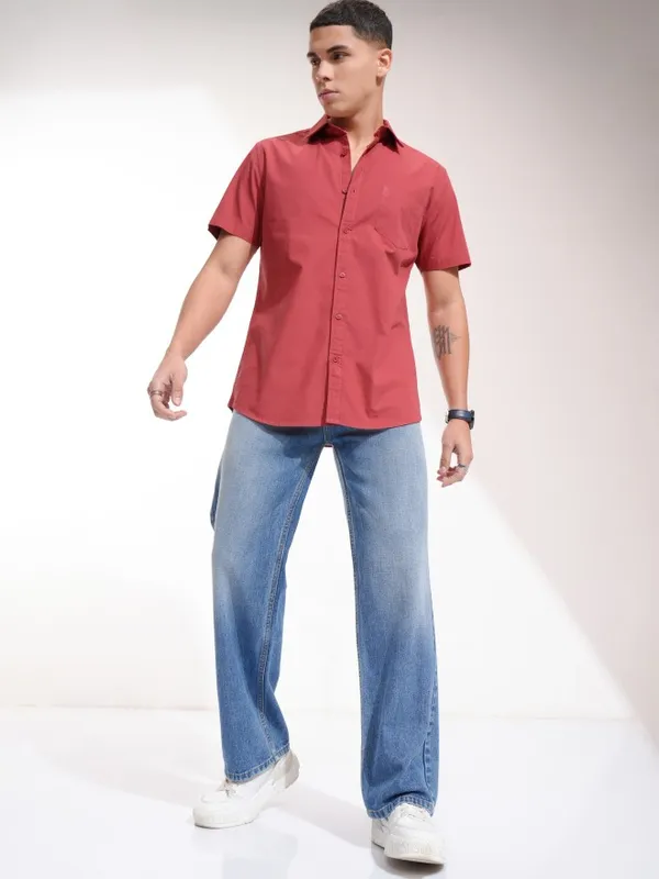 Ketch Men Red Solid Slim Fit Casual Shirt