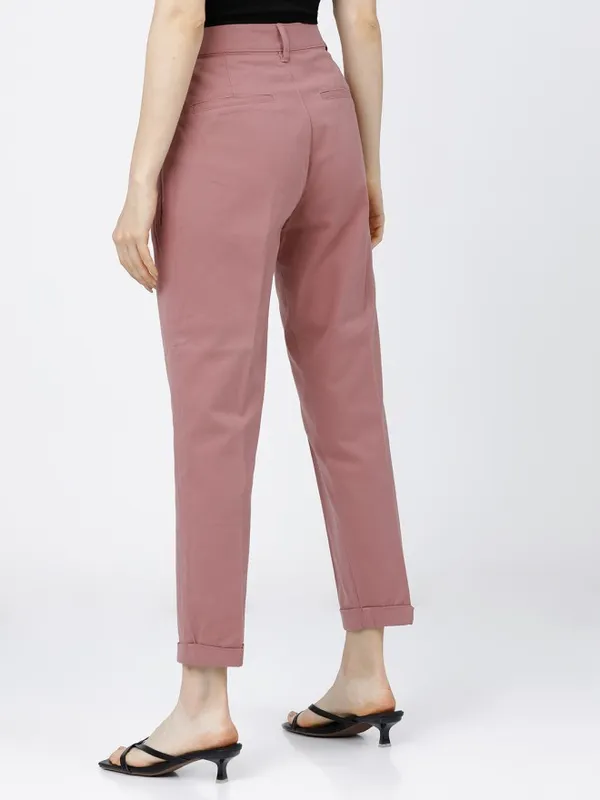 Tokyo Talkies Women Rose Solid Tapered Fit Casual Trouser