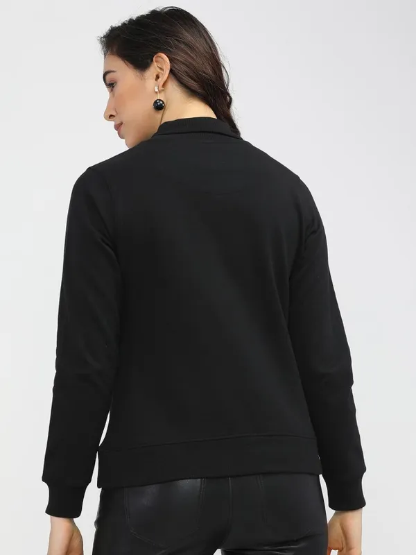 Women Solid Sweatshirt