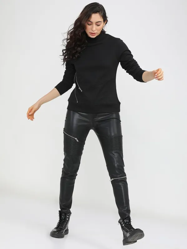 Women Solid Sweatshirt