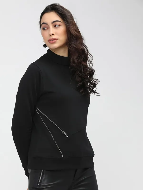 Women Solid Sweatshirt