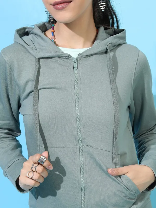 Women Solid Sweatshirt