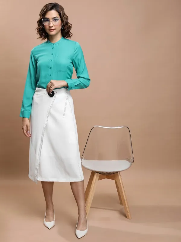 Women Solid Casual Shirt